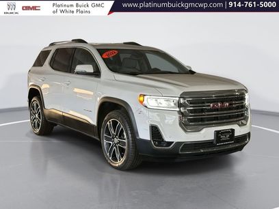 Used 2022 GMC Acadia SLT w/ Preferred Package