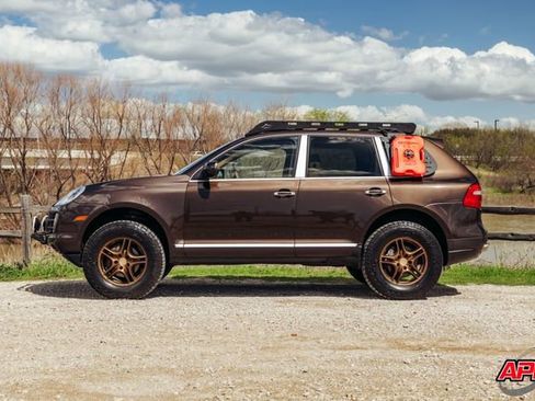 Used 2009 Porsche Cayenne image 38