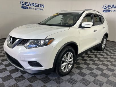 Used 2016 Nissan Rogue SV