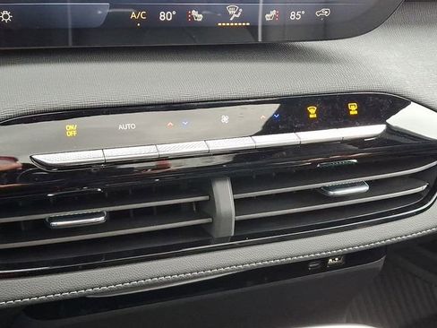 New 2026 Buick Enclave Sport Touring w/ Power Package image 17