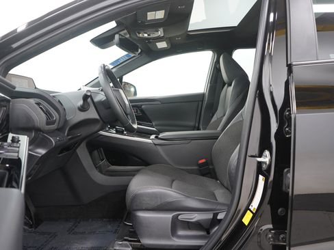 Used 2023 Toyota bZ4X XLE image 21