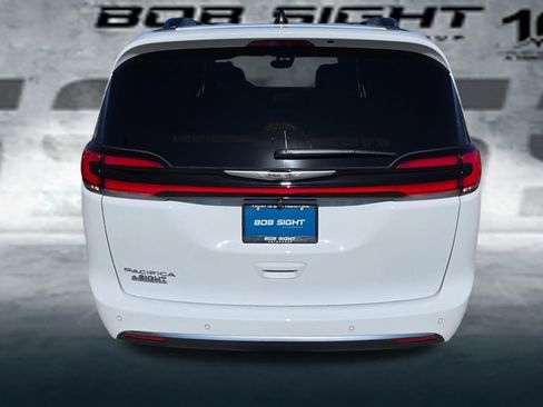 New 2026 Chrysler Pacifica Pinnacle image 4