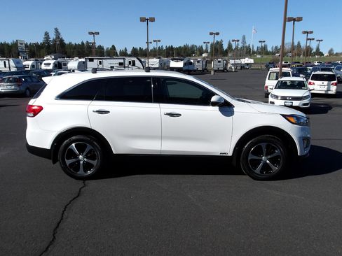 Used 2016 Kia Sorento EX w/ EX Premium Package image 6