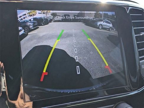 Used 2021 Jeep Grand Cherokee Laredo X image 18