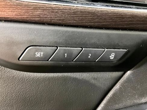 Used 2021 Buick Envision Avenir w/ Technology Package II FWD image 34