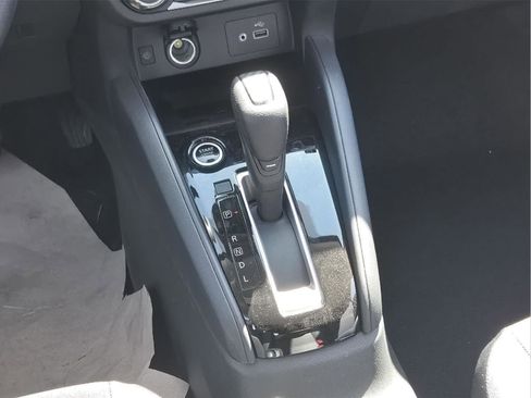 New 2025 Nissan Versa SV w/ Trunk Package FWD image 24
