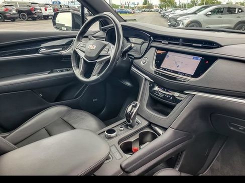 Certified 2024 Cadillac XT5 Premium Luxury w/ LPO, Floor Liner Package FWD image 27