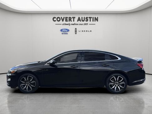 Used 2022 Chevrolet Malibu RS image 2