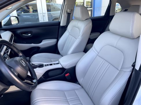 Certified 2025 Honda HR-V EX-L image 10