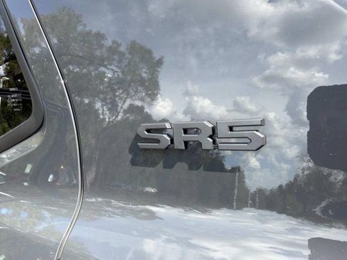 Certified 2026 Toyota 4Runner SR5 AWD/4WD image 31