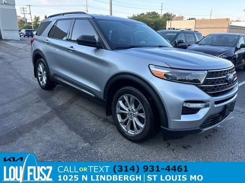 Used 2021 Ford Explorer XLT w/ Equipment Group 202A RWD image 1