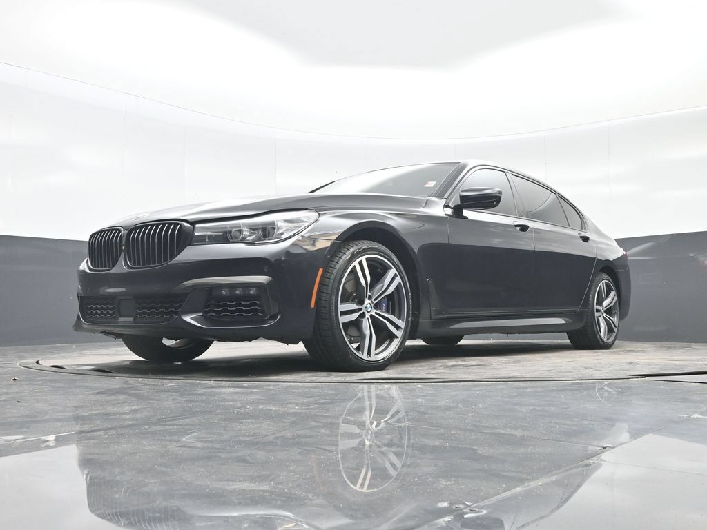 Used 2019 BMW 740i w/ M Sport Package RWD image 25