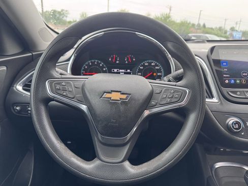 Used 2020 Chevrolet Malibu LT FWD image 21