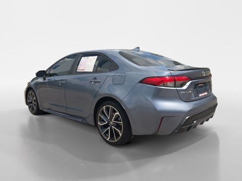 Used 2020 Toyota Corolla XSE FWD image 3