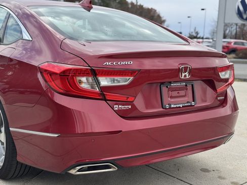 Used 2018 Honda Accord Touring image 13