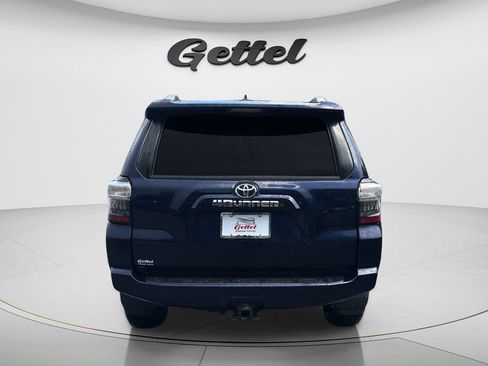Used 2017 Toyota 4Runner SR5 Premium RWD image 6
