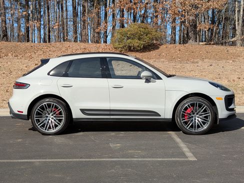 Certified 2025 Porsche Macan S AWD/4WD image 8