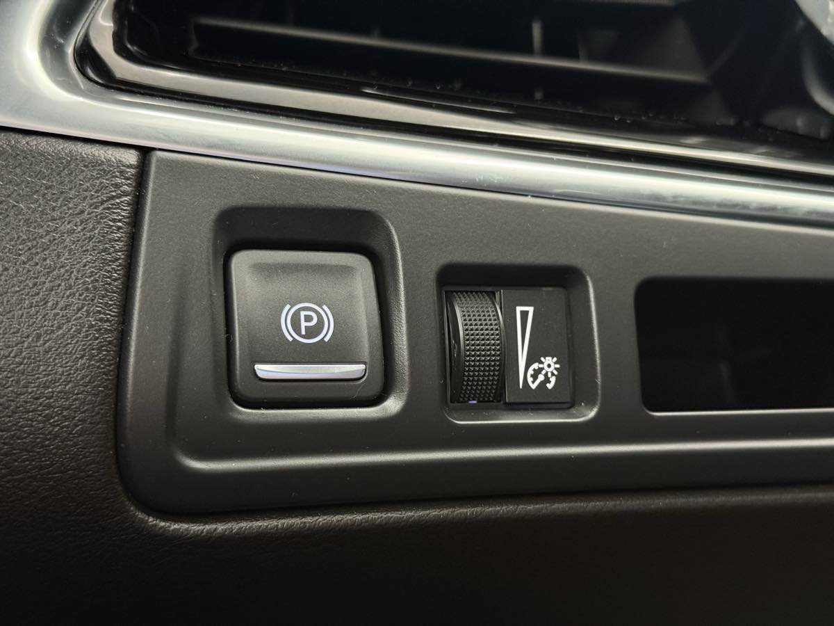 Used 2023 Cadillac XT6 Sport AWD/4WD image 54