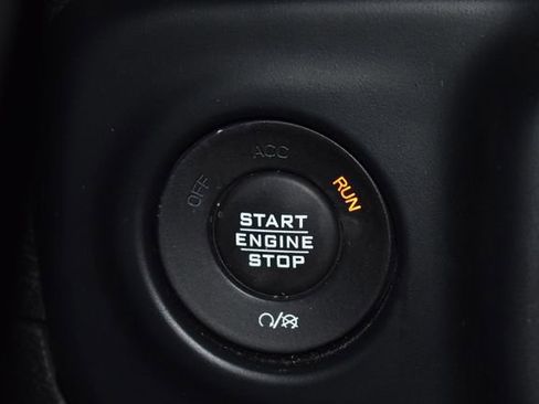 Used 2020 Jeep Wrangler Unlimited Sahara w/ Dual Top Group image 21