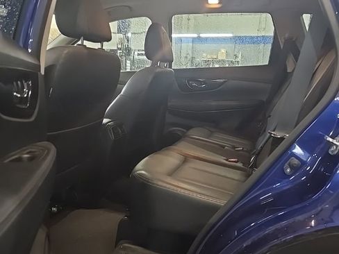 Used 2017 Nissan Rogue SL w/ SL Premium Package image 5