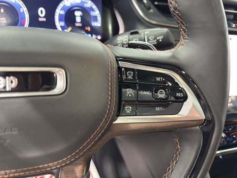 Used 2024 Jeep Grand Cherokee L Summit w/ Rear Seat Video Group I image 35