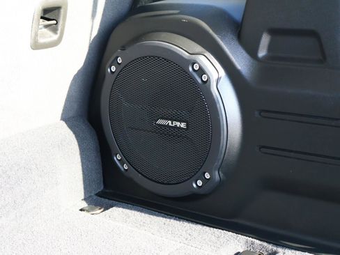 Used 2022 Jeep Wrangler Unlimited Sahara w/ Cold Weather Group image 22