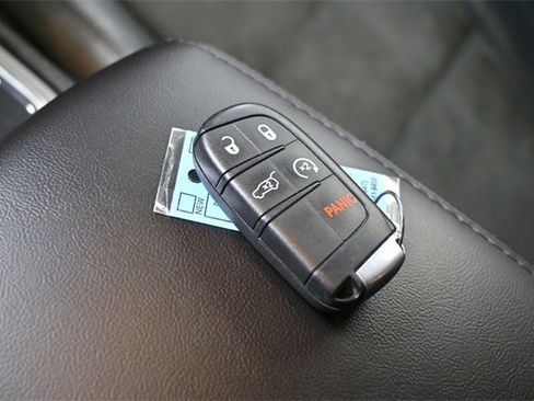 Used 2022 Jeep Grand Cherokee Laredo X image 27