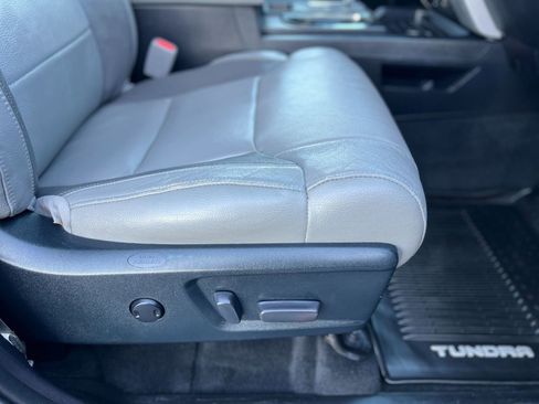 Used 2018 Toyota Tundra Limited w/ Limited Premium Package image 24