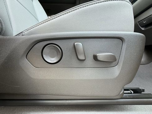 New 2026 GMC Yukon XL Elevation w/ Elevation Premium Package image 17