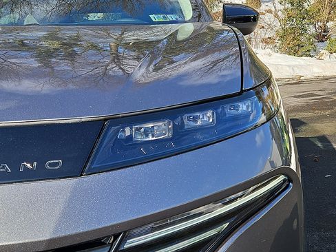 Certified 2025 Nissan Murano SV image 9