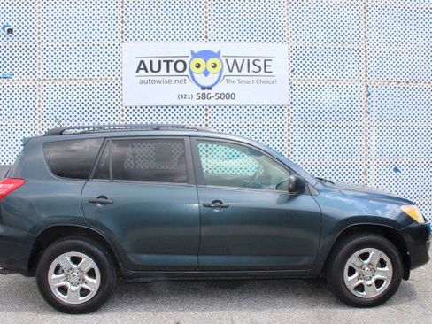 Used 2012 Toyota RAV4 4WD w/ Value Pkg image 2