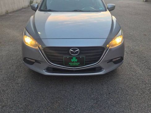 Used 2017 MAZDA MAZDA3 Sport w/ Preferred Equipment Package FWD image 2