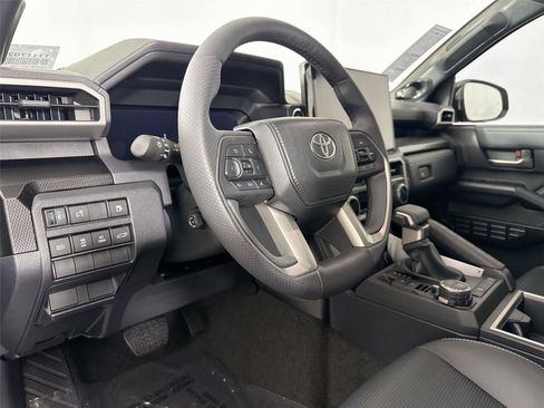 Certified 2026 Toyota 4Runner Limited AWD/4WD image 4