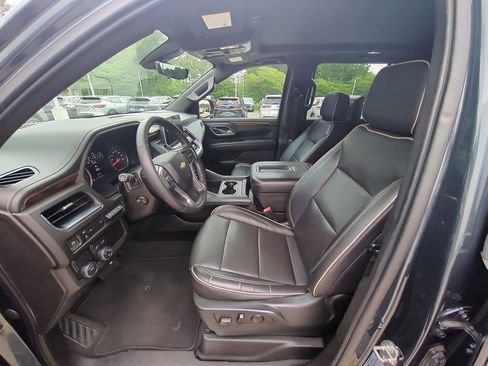 Used 2021 Chevrolet Tahoe Premier w/ Premium Package 2 RWD image 16