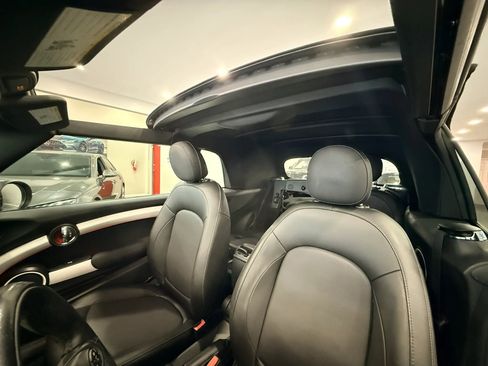 Used 2018 MINI Cooper Convertible FWD image 52