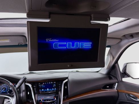 Used 2018 Cadillac Escalade Premium Luxury image 45