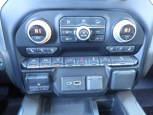 Used 2019 GMC Sierra 1500 SLT w/ SLT Premium Plus Package AWD/4WD image 46