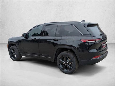 New 2026 Jeep Grand Cherokee Limited w/ Limited Altitude Package AWD/4WD image 8