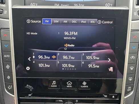 Used 2016 INFINITI Q50 3.0t Premium w/ 3.0T Premium Plus Package image 32