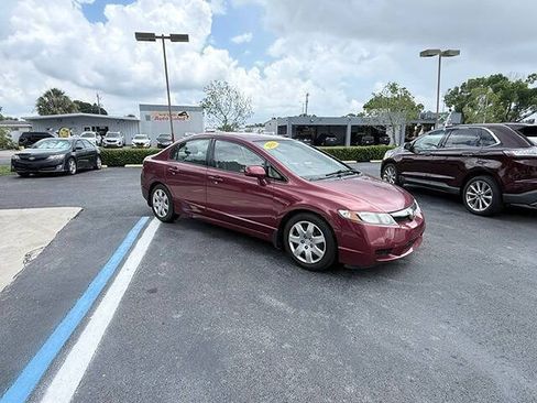 Used 2010 Honda Civic LX image 2
