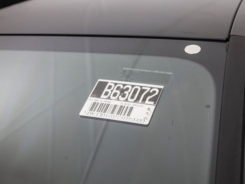 Used 2025 BMW X4 xDrive30i w/ Premium Package image 30