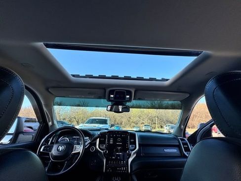 Used 2024 RAM 3500 Laramie image 34