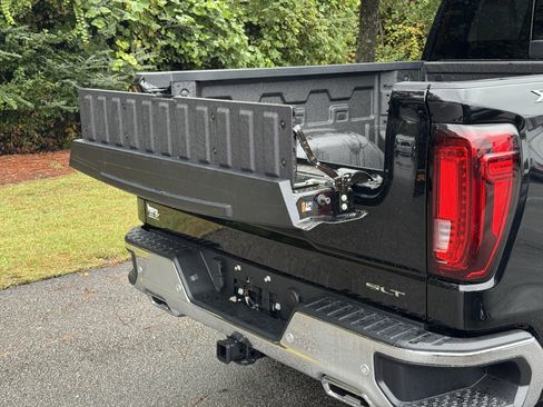 New 2026 GMC Sierra 1500 SLT w/ SLT Premium Plus Package image 9