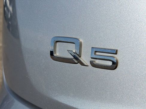 Used 2021 Audi Q5 2.0T Premium w/ Convenience Package image 11