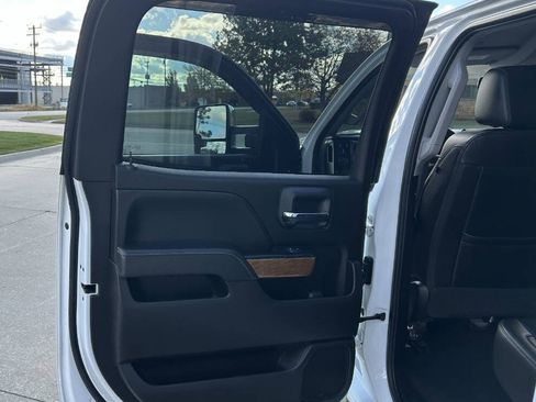 Used 2018 Chevrolet Silverado 2500 LTZ w/ Duramax Plus Package image 32