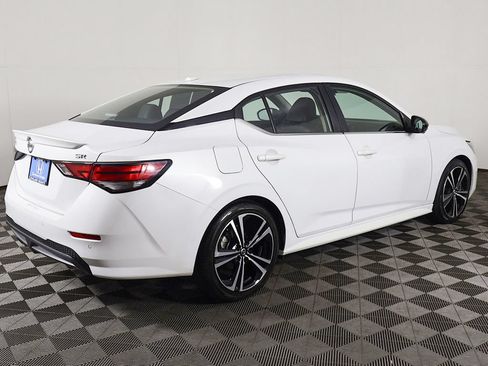 Used 2023 Nissan Sentra SR w/ SR Premium Package FWD image 11
