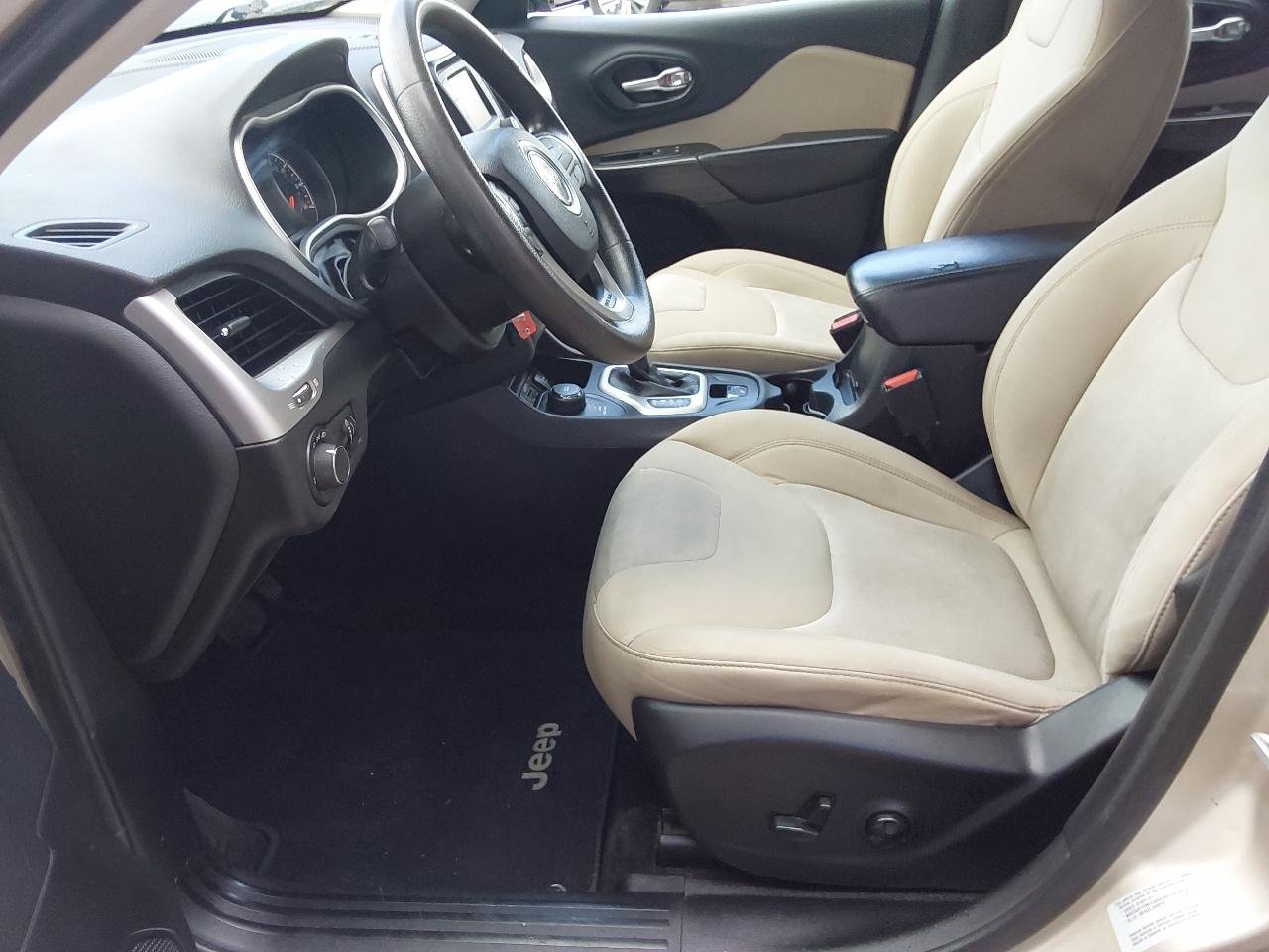 Used 2015 Jeep Cherokee Sport AWD/4WD image 17