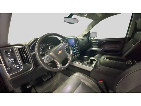 Used 2018 Chevrolet Silverado 1500 LTZ Z71 w/ LTZ Plus Package AWD/4WD image 11