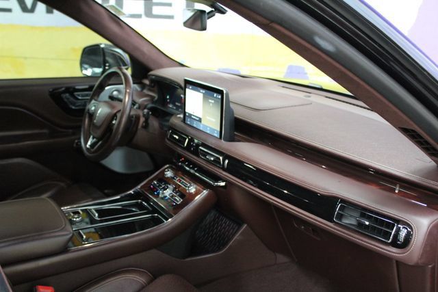 Used 2021 Lincoln Aviator Black Label w/ Dynamic Handling Package AWD/4WD image 13