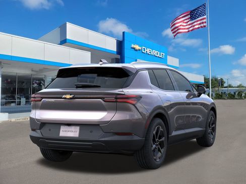 New 2026 Chevrolet Equinox EV LT image 4